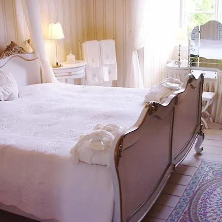 Broholm Castle 3* Gudme