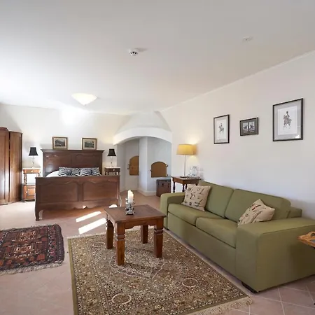 Broholm Castle Hotel