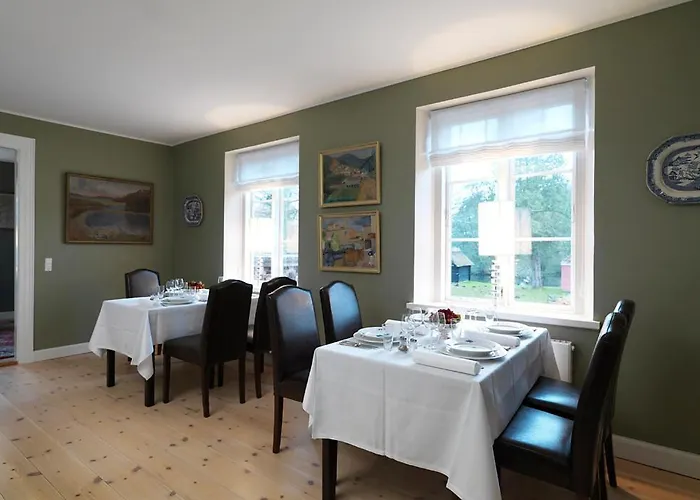 Hotel Broholm Castle 3*