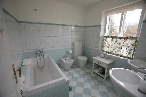 Broholm Castle 3* Gudme