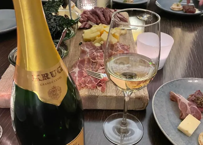 מלון Broholm Castle